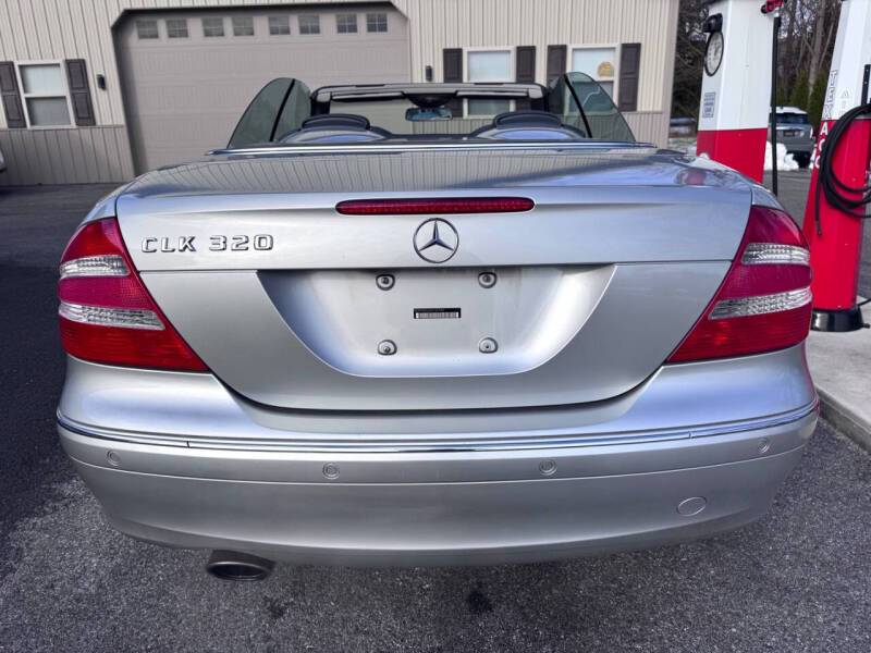 2005 Mercedes-Benz CLK CLK 320