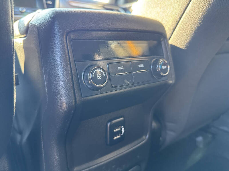 2018 GMC Acadia SLE-1