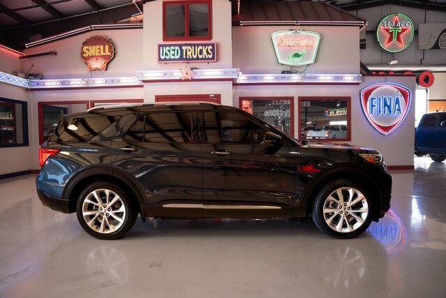 2022 Ford Explorer Platinum