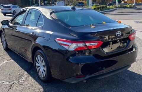 2020 Toyota Camry Hybrid LE