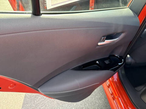 2025 Toyota Corolla Hatchback SE