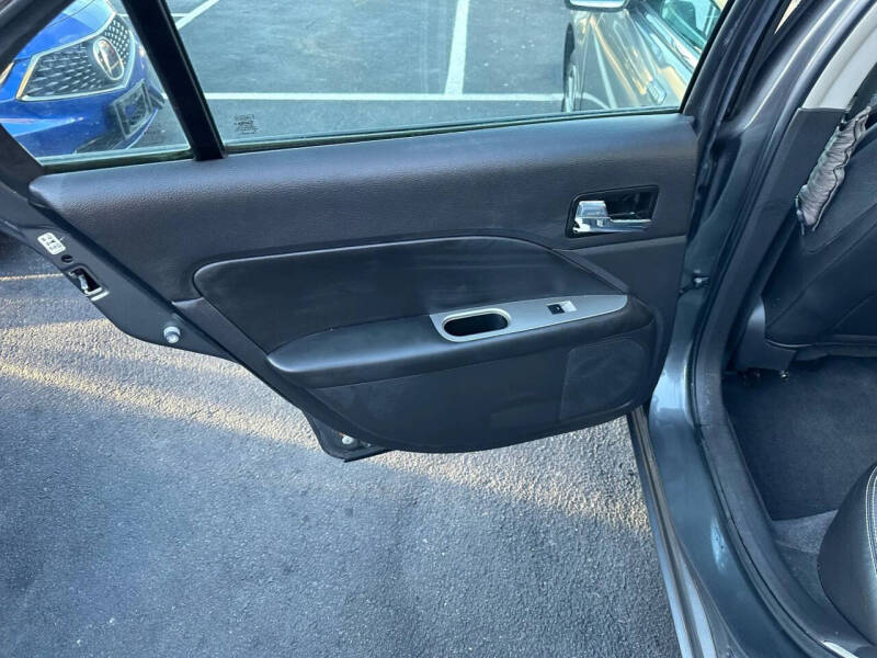 2010 Ford Fusion SEL