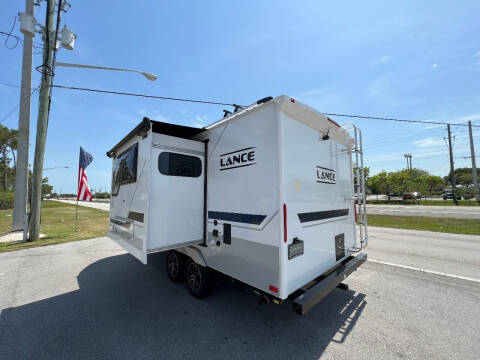 2022 Lance 1685