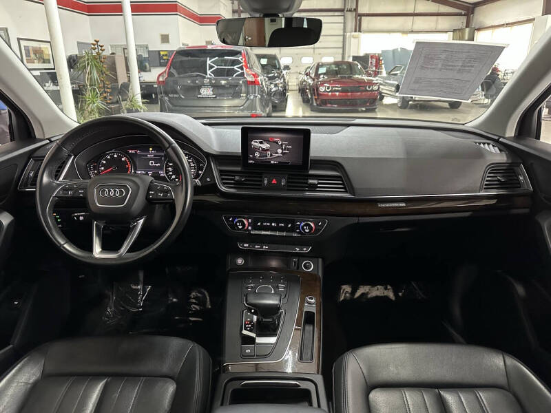 2019 Audi Q5 quattro Premium 45 TFSI