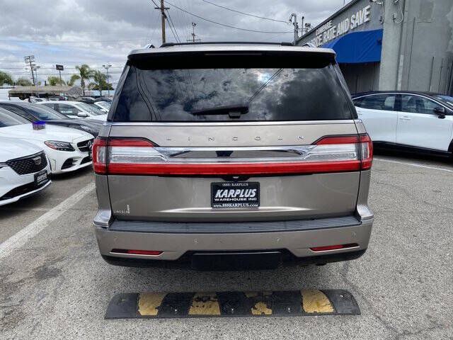 2019 Lincoln Navigator Select