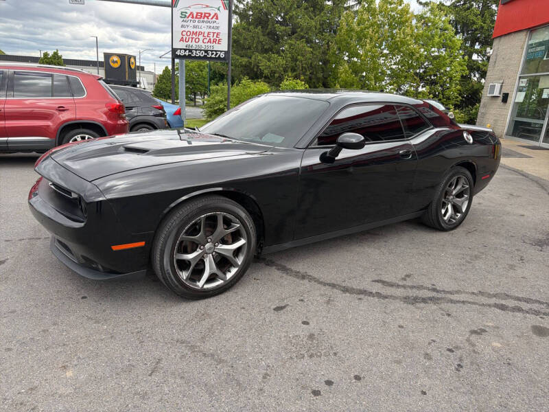 2017 Dodge Challenger SXT Plus