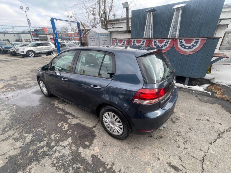 2011 Volkswagen Golf 2.5L PZEV