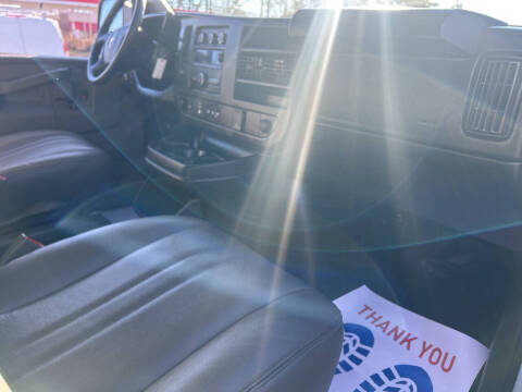 2022 Chevrolet Express 2500