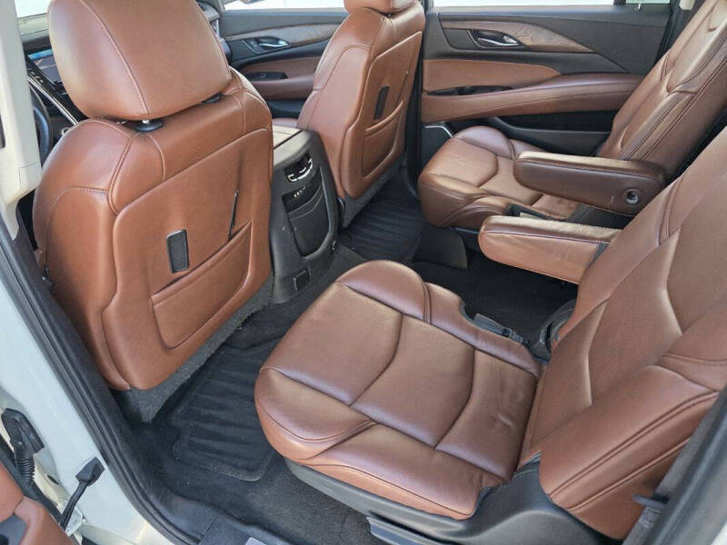 2015 Cadillac Escalade ESV Luxury