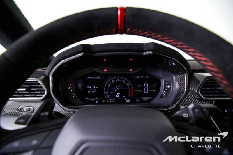 2023 Lamborghini Urus S