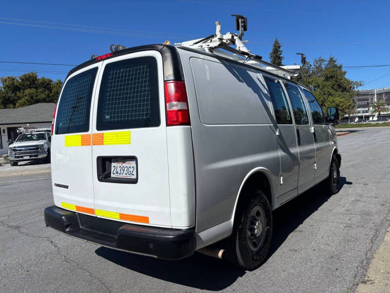 2017 Chevrolet Express 2500