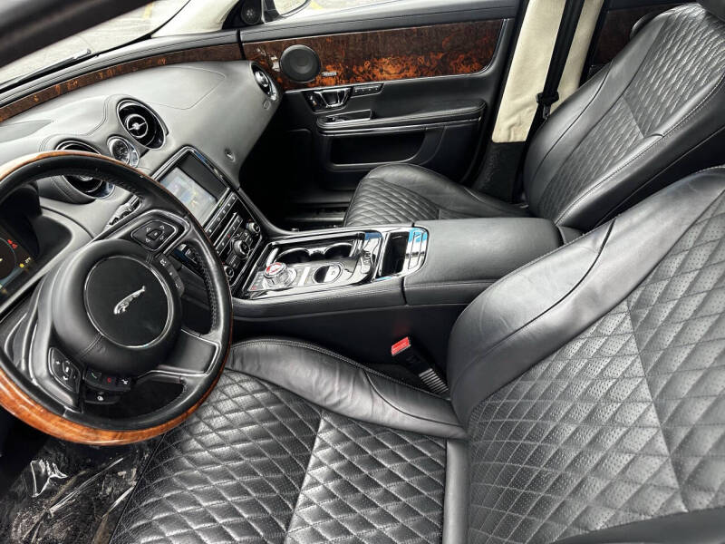 2016 Jaguar XJL Portfolio