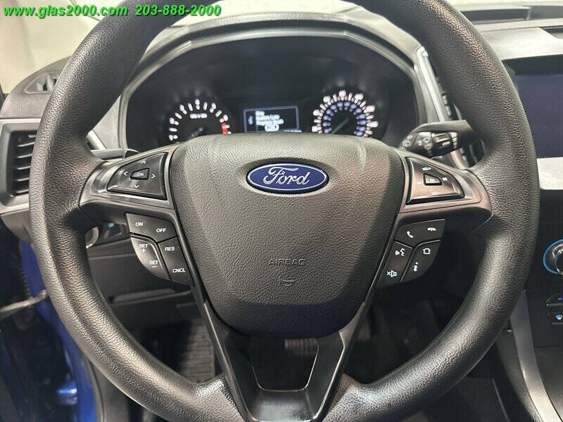 2020 Ford Edge SE