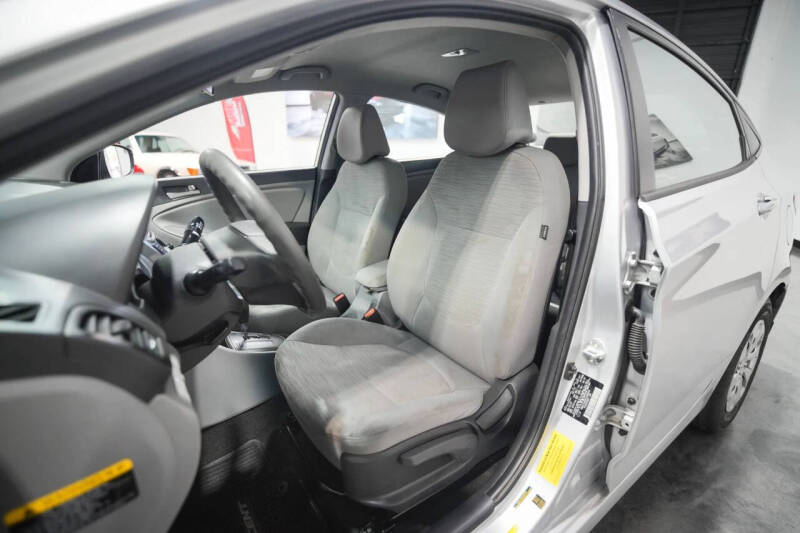 2015 Hyundai Accent GLS