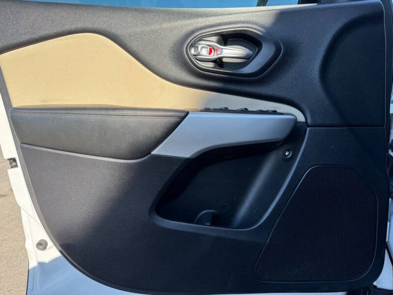 2017 Jeep Cherokee Latitude