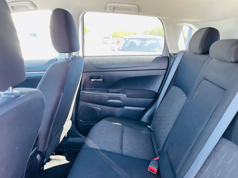 2020 Mitsubishi Outlander Sport SE