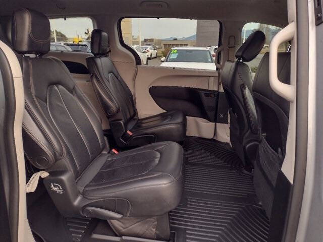 2018 Chrysler Pacifica Touring L