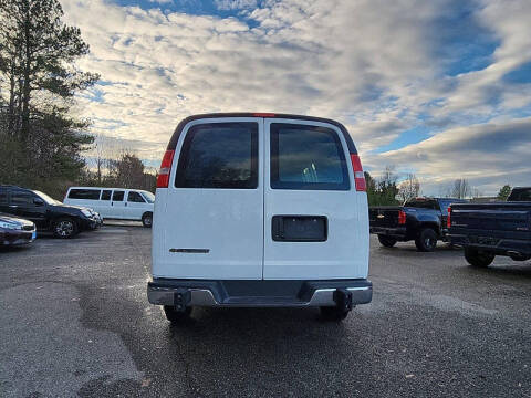2024 Chevrolet Express 2500