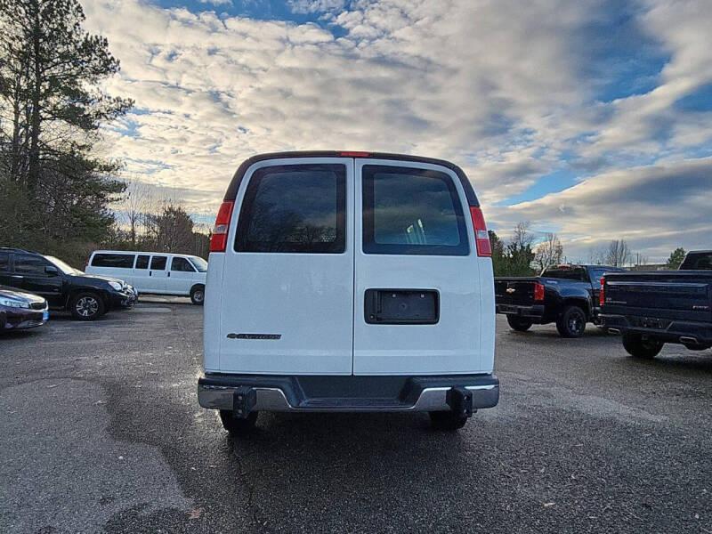 2024 Chevrolet Express 2500