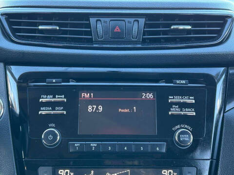 2017 Nissan Rogue Sport SV