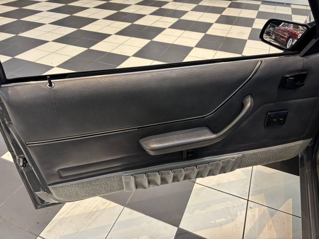 1986 Ford Mustang 28