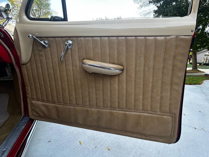 1949 Oldsmobile Futuramic 76