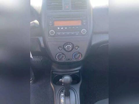 2015 Nissan Versa 1.6 S