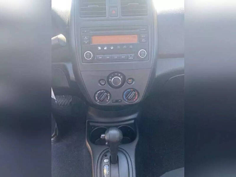 2015 Nissan Versa 1.6 S