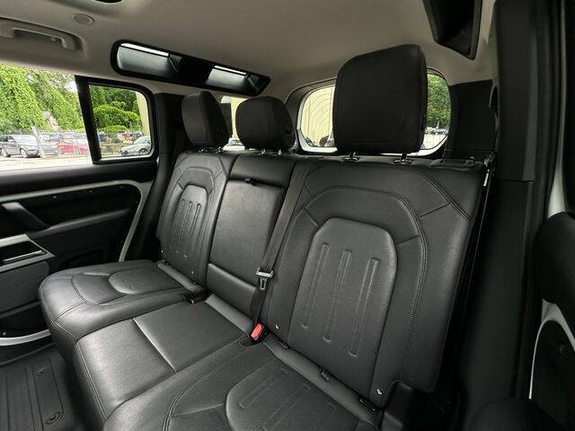 2022 Land Rover Defender 110 S