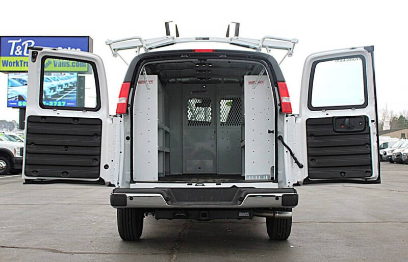 2024 Chevrolet Express 2500