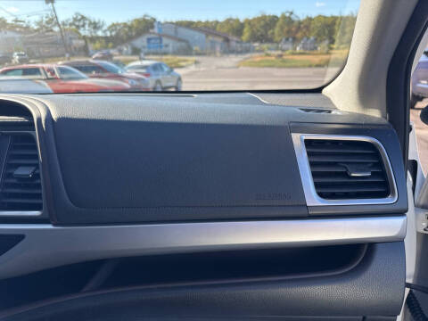 2017 Toyota Highlander XLE