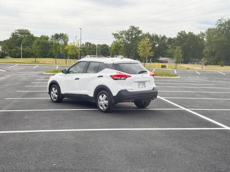 2019 Nissan Kicks S
