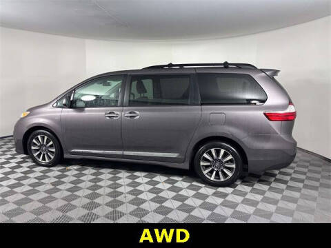 2019 Toyota Sienna XLE Premium 7-Passenger
