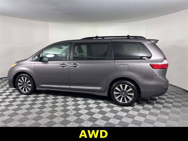 2019 Toyota Sienna XLE Premium 7-Passenger