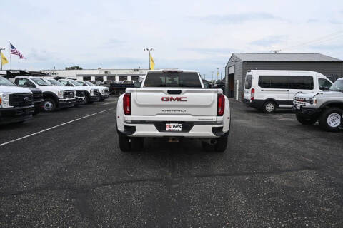 2023 GMC Sierra 3500HD