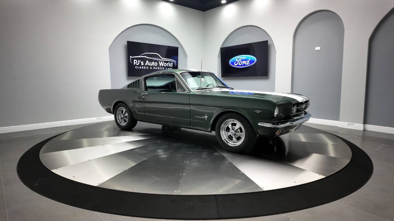 1965 Ford Mustang 11