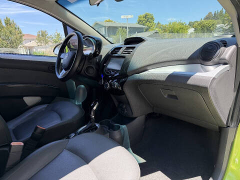 2015 Chevrolet Spark EV 2LT