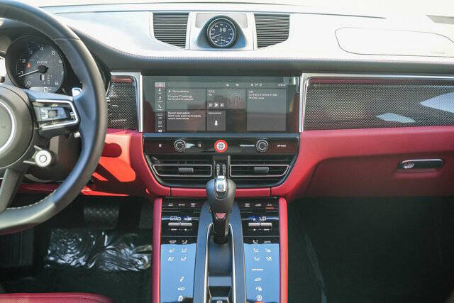 2024 Porsche Macan GTS