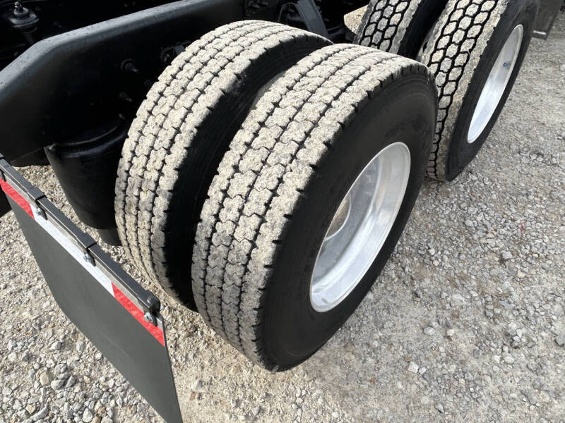 2016 Peterbilt 579 Road 579 Road Tractor