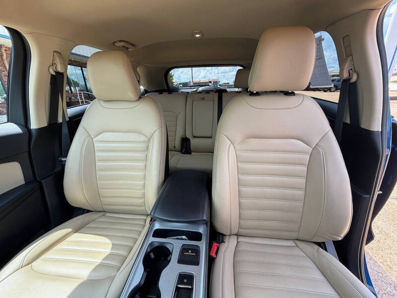 2022 Ford Edge SEL
