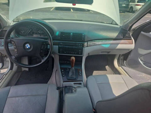 2002 BMW 3 Series 325xi