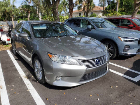 2015 Lexus ES 300h