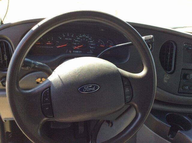 2008 Ford E-Series E-450 SD