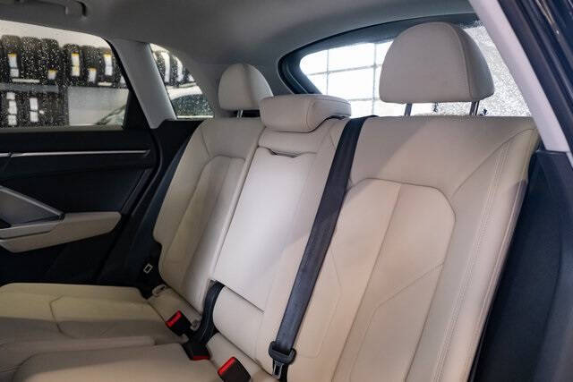 2019 Audi Q3 quattro S line Prem Plus 45 TFSI