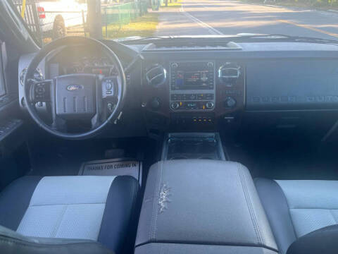 2011 Ford F-350 Super Duty Lariat