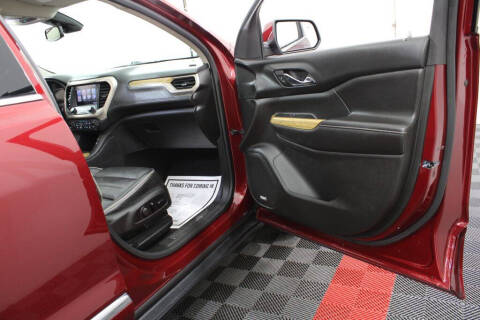 2017 GMC Acadia Denali