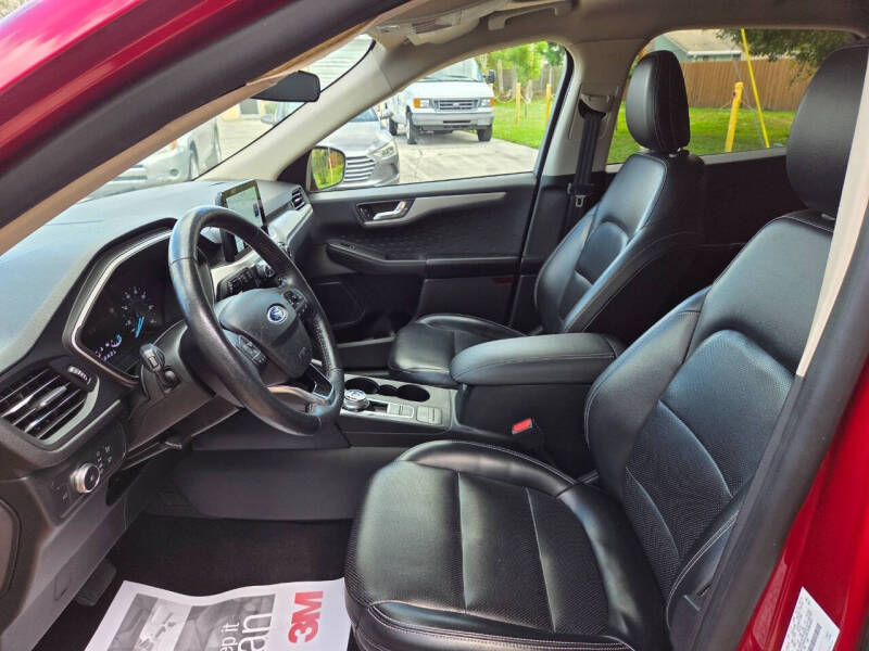 2020 Ford Escape SEL