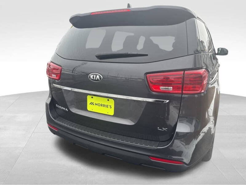 2021 Kia Sedona LX