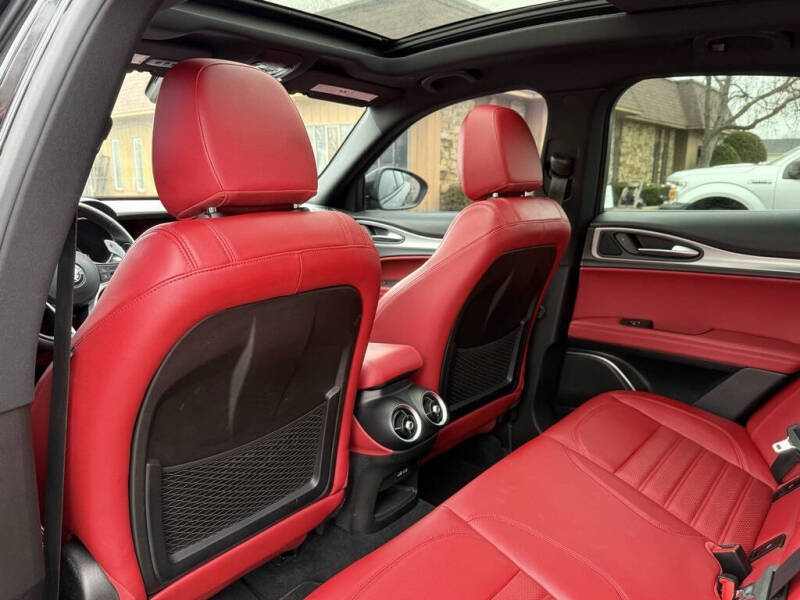 2019 Alfa Romeo Stelvio Ti Sport