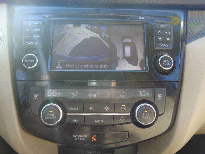 2016 Nissan Rogue SL